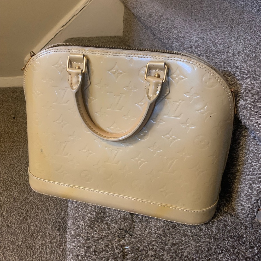 Louis Vuitton Alma PM